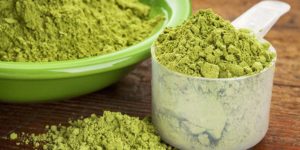 Greens powder scoop